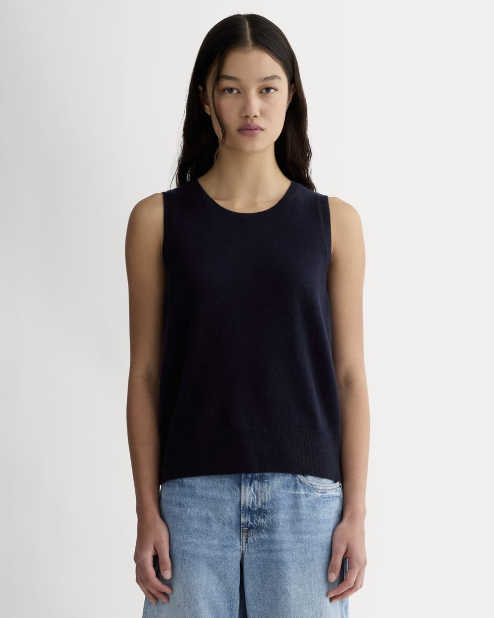 The Classic Tank in Cashmere | Navy – Everlane