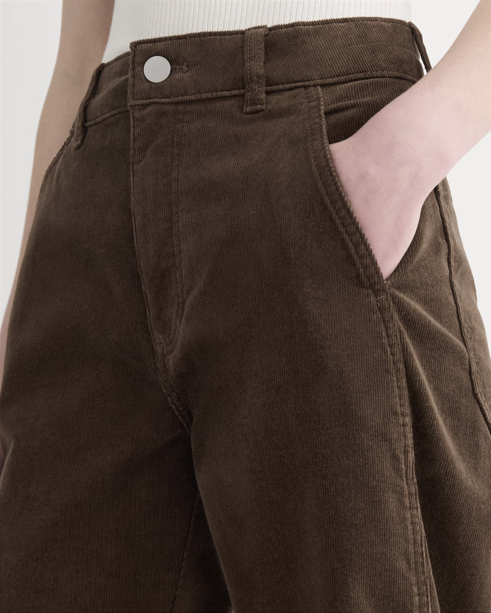 womens-corduroy-utility-barrel-pant-cocoa