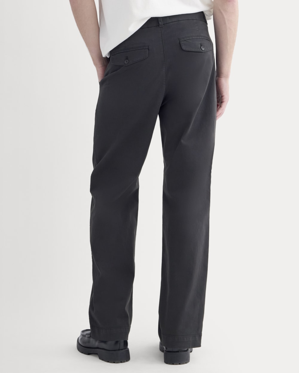 mens-relaxed-fit-chino-black