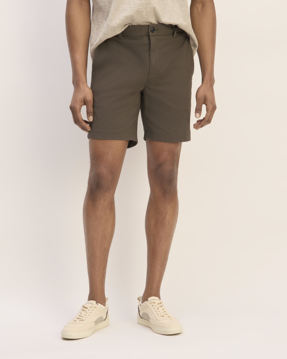The 7” Slim-Fit Performance Chino Short Carob – Everlane