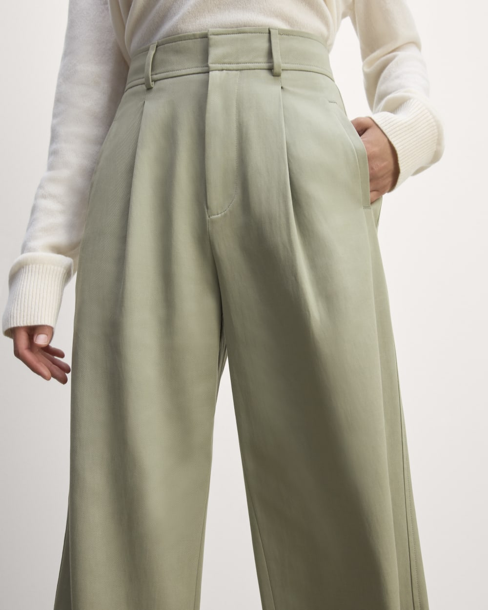 womens-way-high-drape-pant-short-seagrass