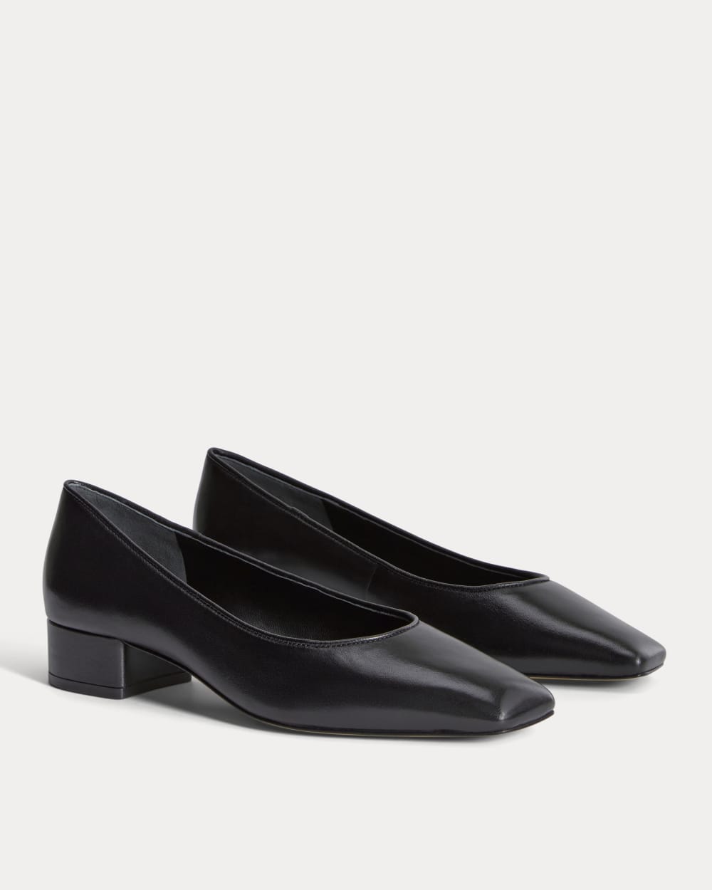 womens-ballet-pump-black