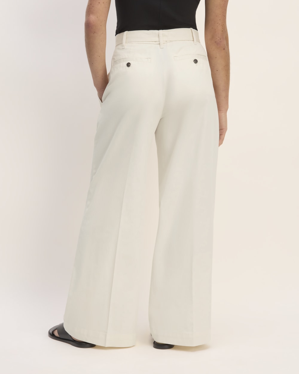 womens-pleated-wide-leg-chino-bone