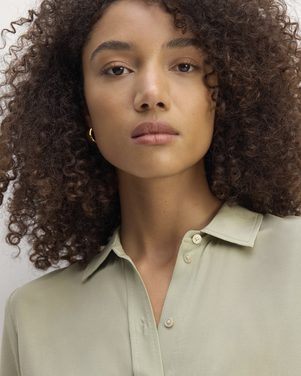 womens-clean-silk-relaxed-shirt-seagrass