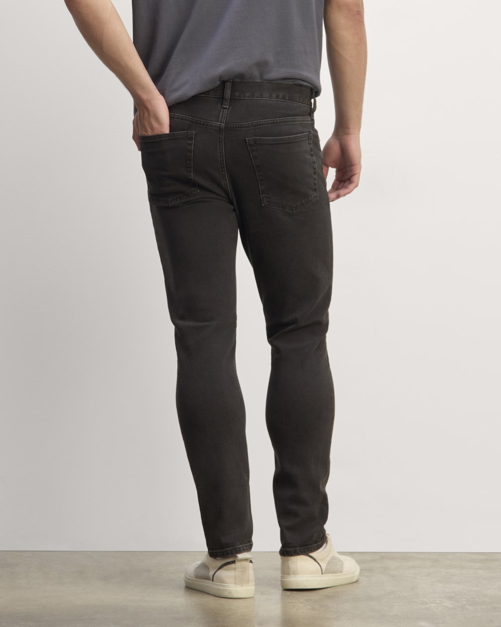 mens-organic-slim-fit-jean-wash-black