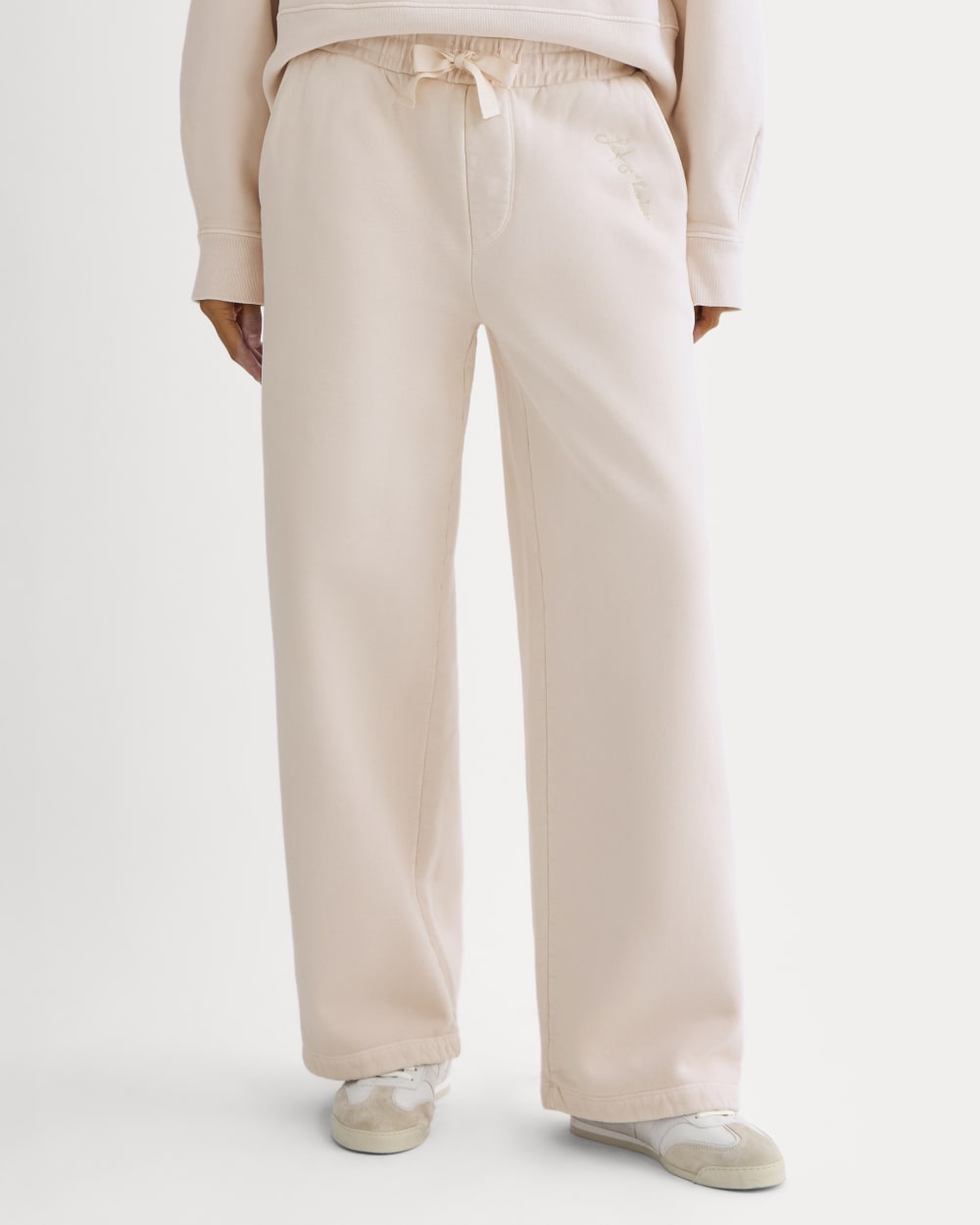 everlane-x-laufey-foundation-sweatpant-pale-peony