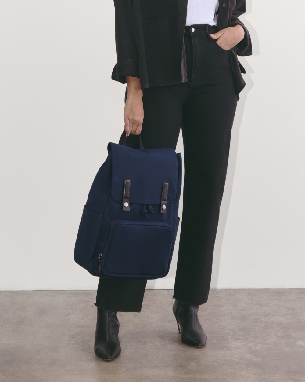 The Canvas Backpack | Navy – Everlane