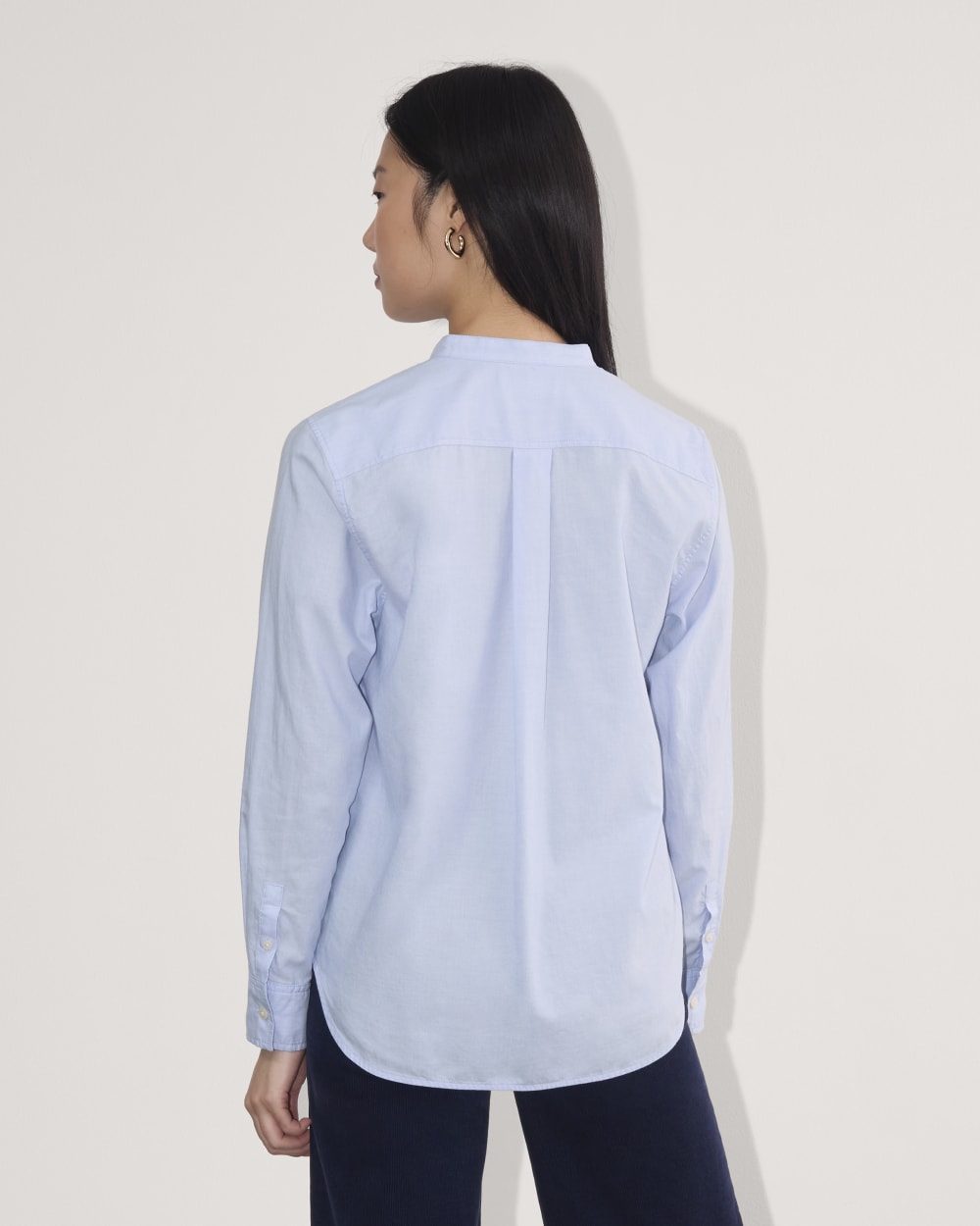 womens-tuxedo-shirt-in-silky-cotton-light-blue