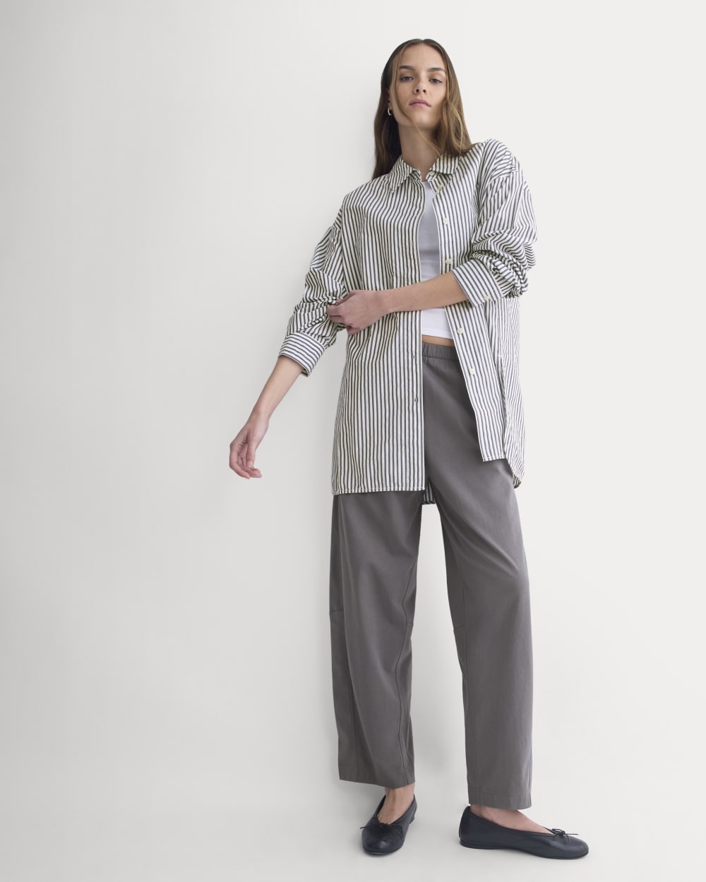 womens-weekend-track-pant-charcoal-grey