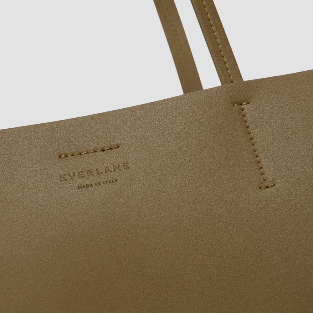 womens-luxe-italian-leather-tote-beech