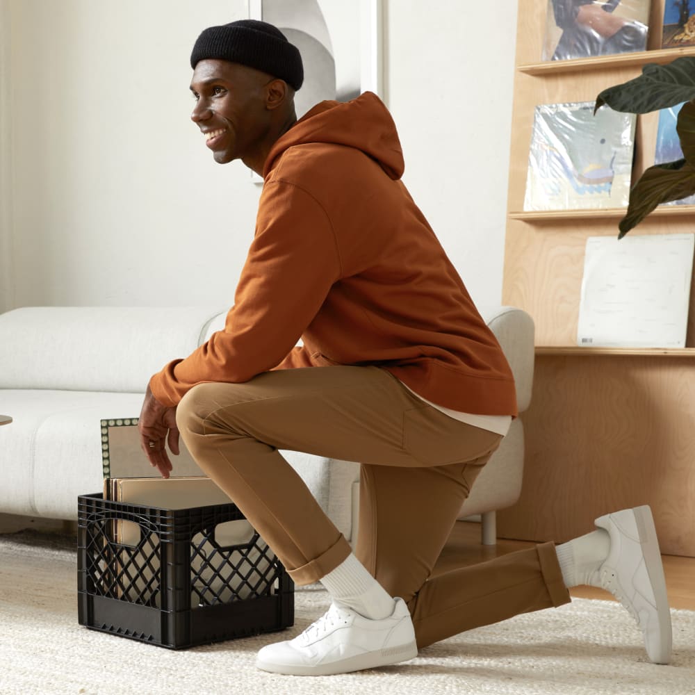 The Performance 5-Pocket Pant | Uniform | Ochre – Everlane