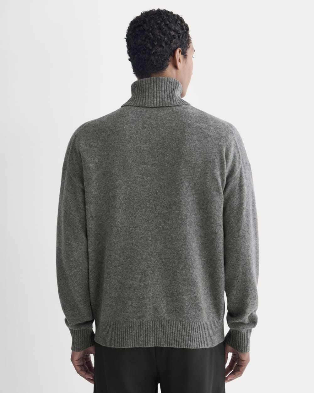 mens-luxe-merino-relaxed-turtleneck-heathered-charcoal