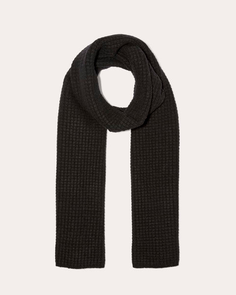The Waffle Scarf | Black – Everlane