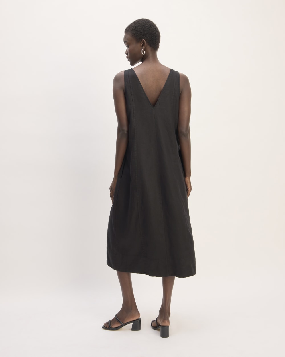 The Linen V-Neck Midi Dress | Black Everlane The Linen V-Neck Midi Dress | Black Everlane