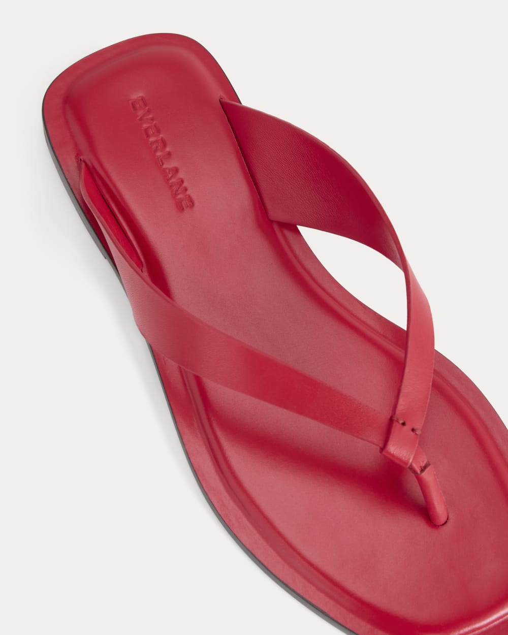 womens-leather-flip-flop-classic-red-leather