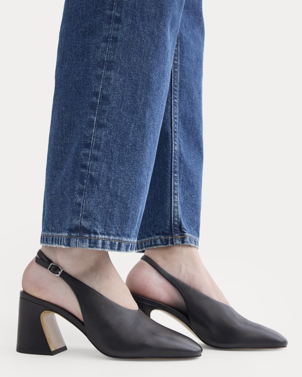 womens-curved-slingback-heel-black