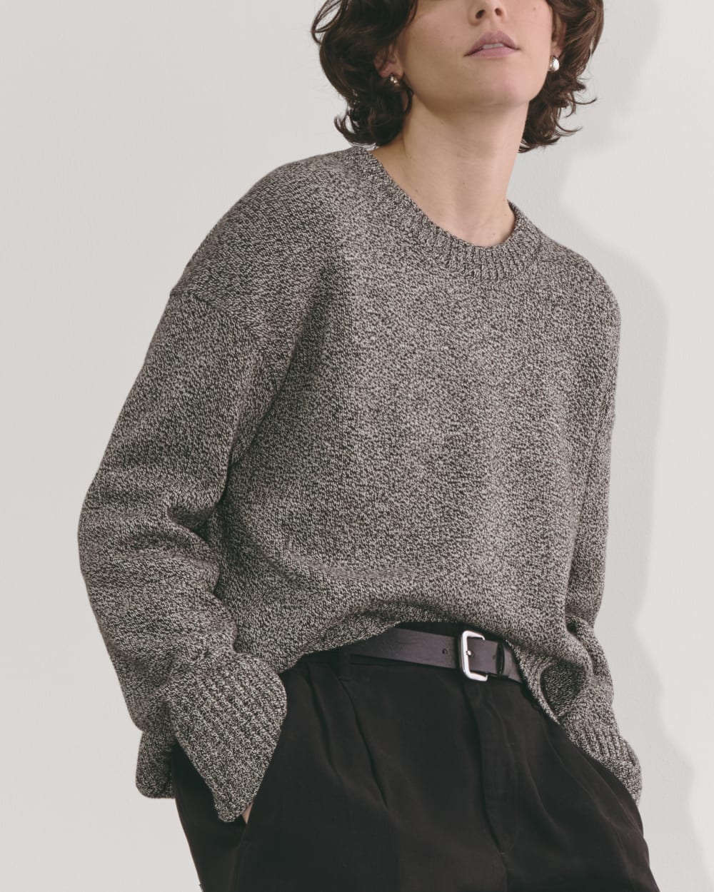 womens-organic-cotton-crew-sweater-canvas-black-twist