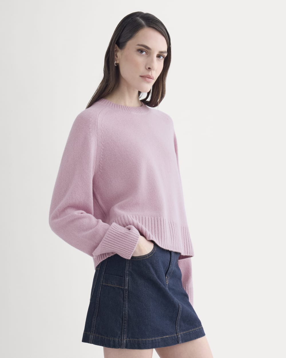 womens-cashmere-boxy-crew-sweater-lilac-crush