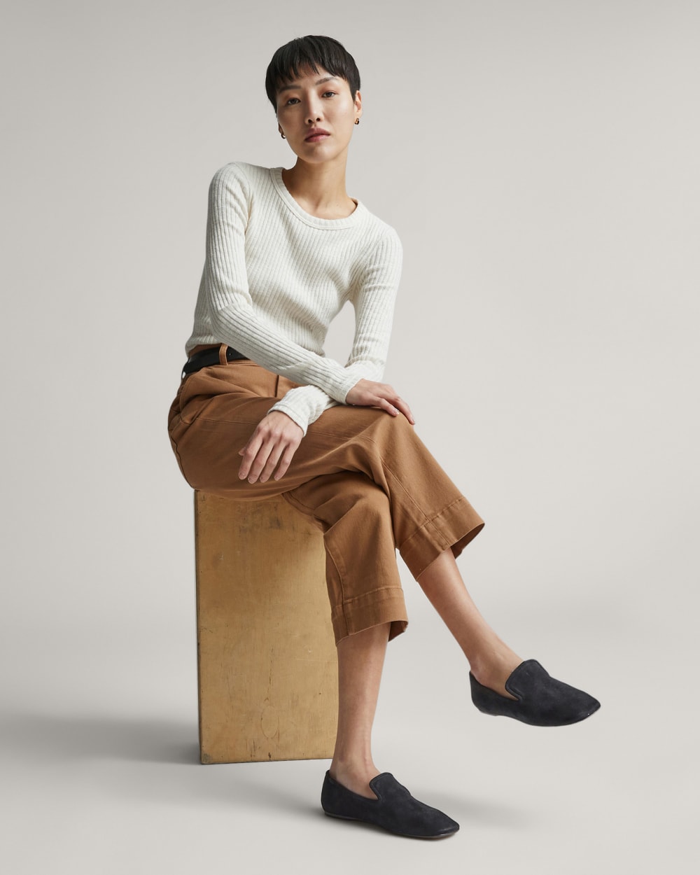 womens-italian-leather-day-loafer-black-suede