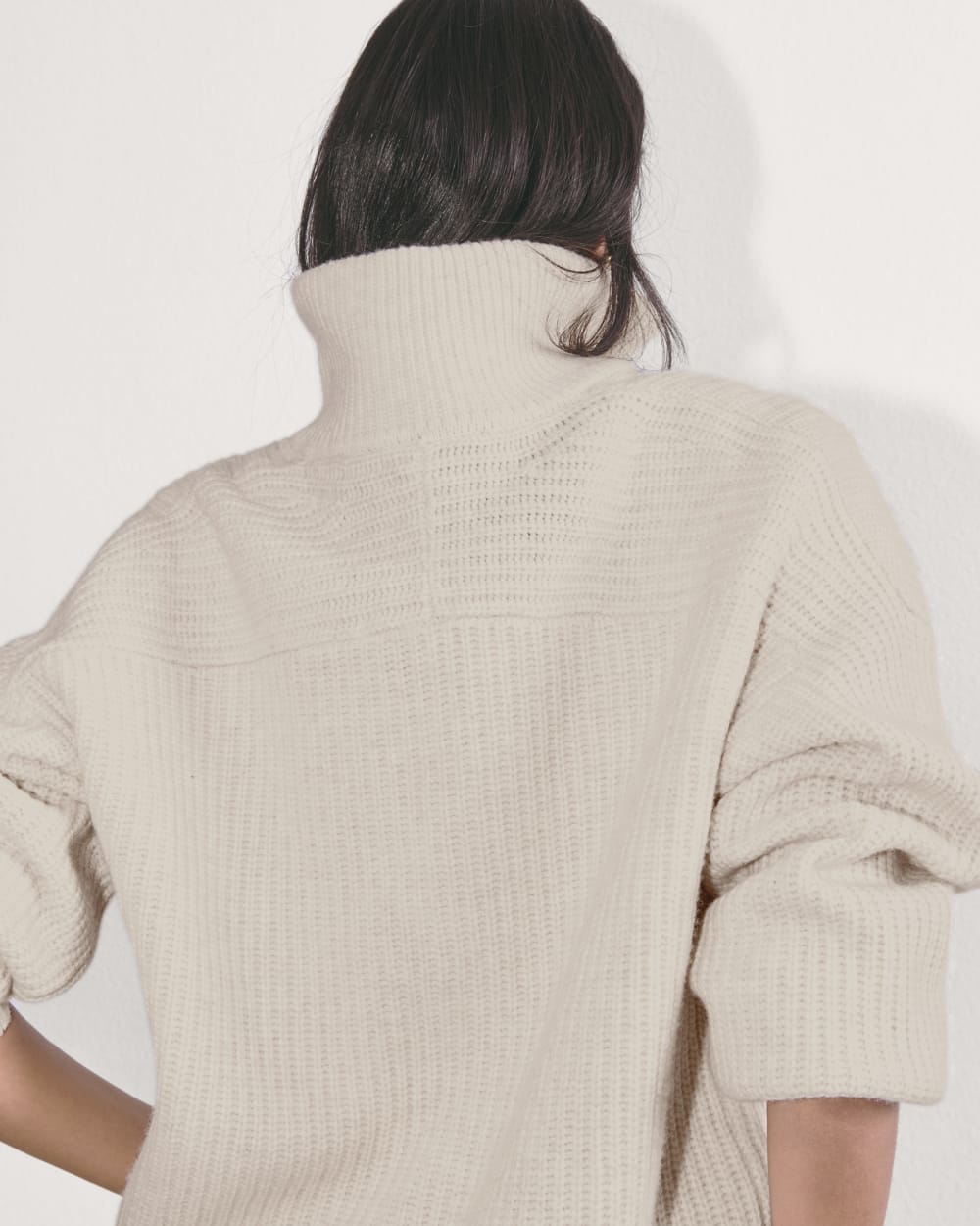 The Half-Zip Sweater in Luxe Merino | Heathered Oat – Everlane
