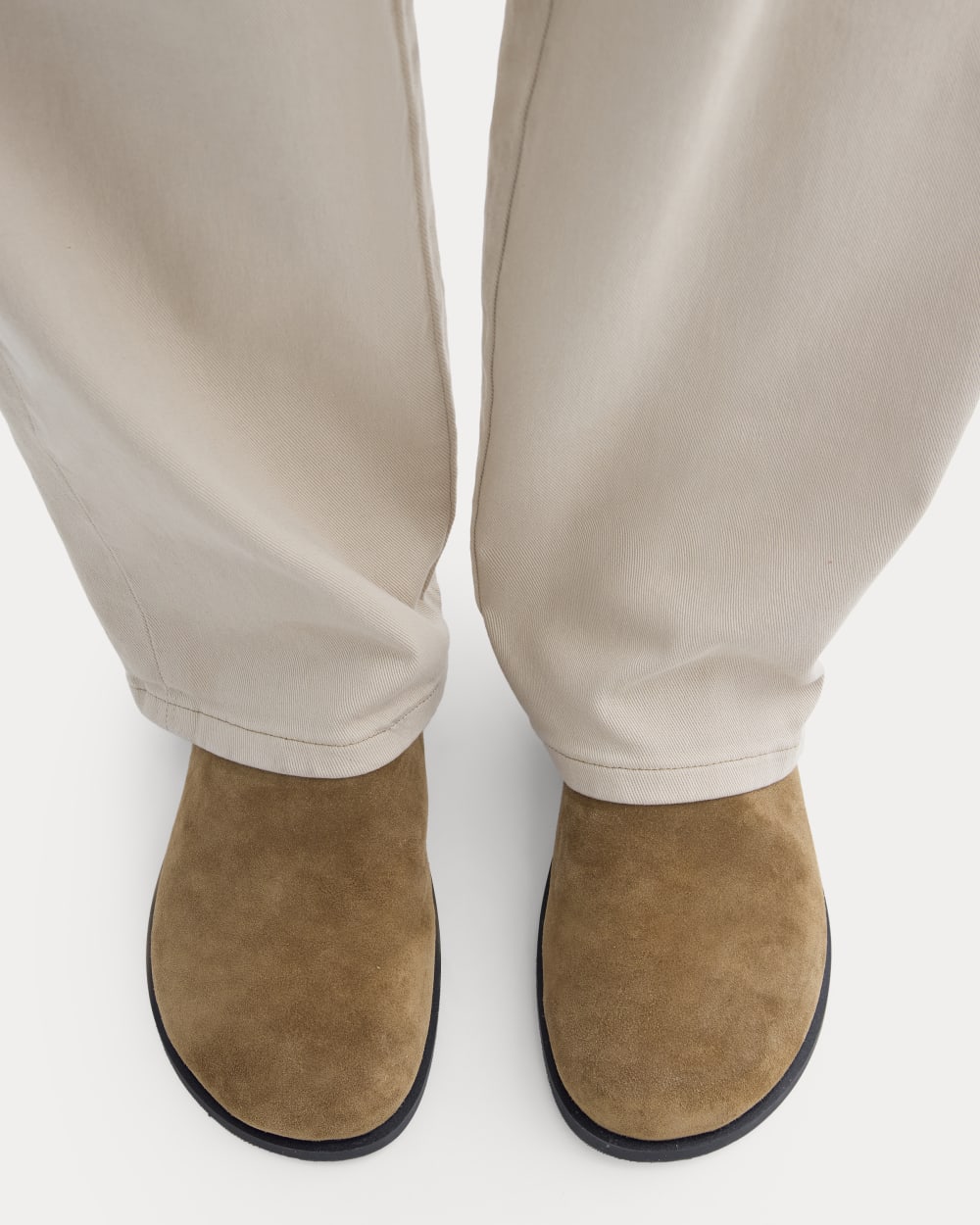 womens-suede-clog-farro