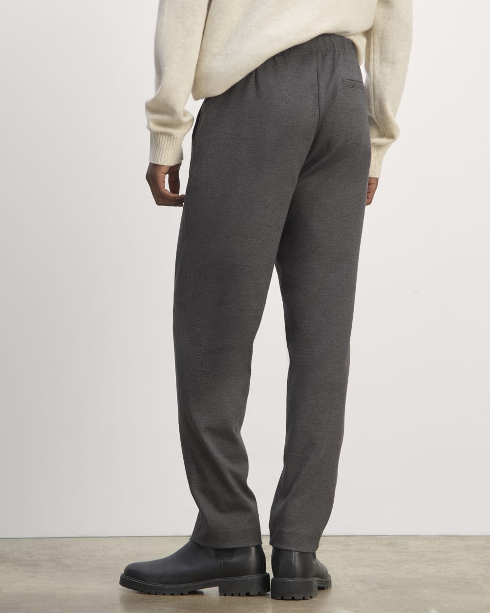 The Dream Chino | Heathered Soot – Everlane