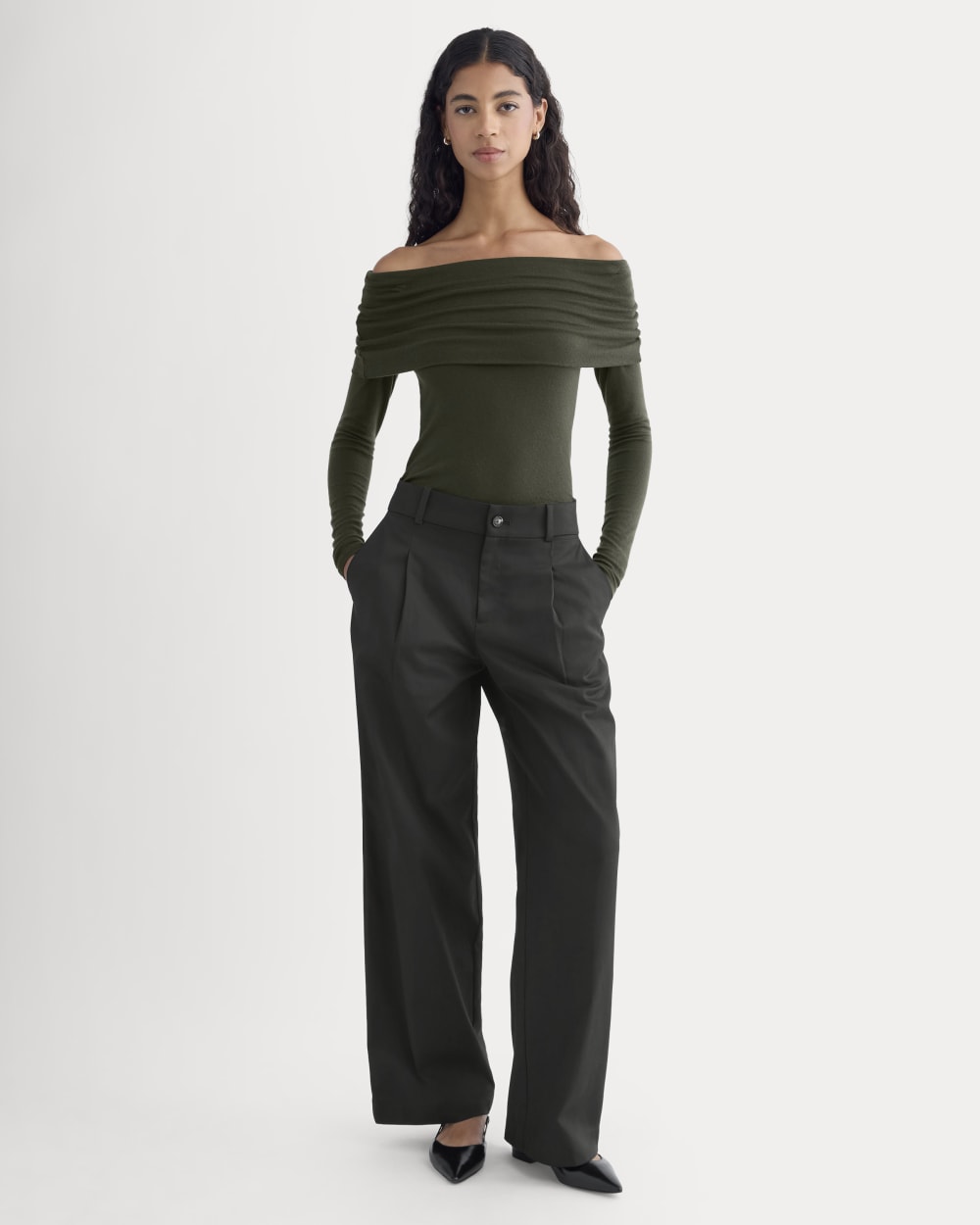 The Off-the-Shoulder Top in Butterluxe | Dark Green – Everlane The Off-the-Shoulder Top in Butterluxe | Dark Green – Everlane