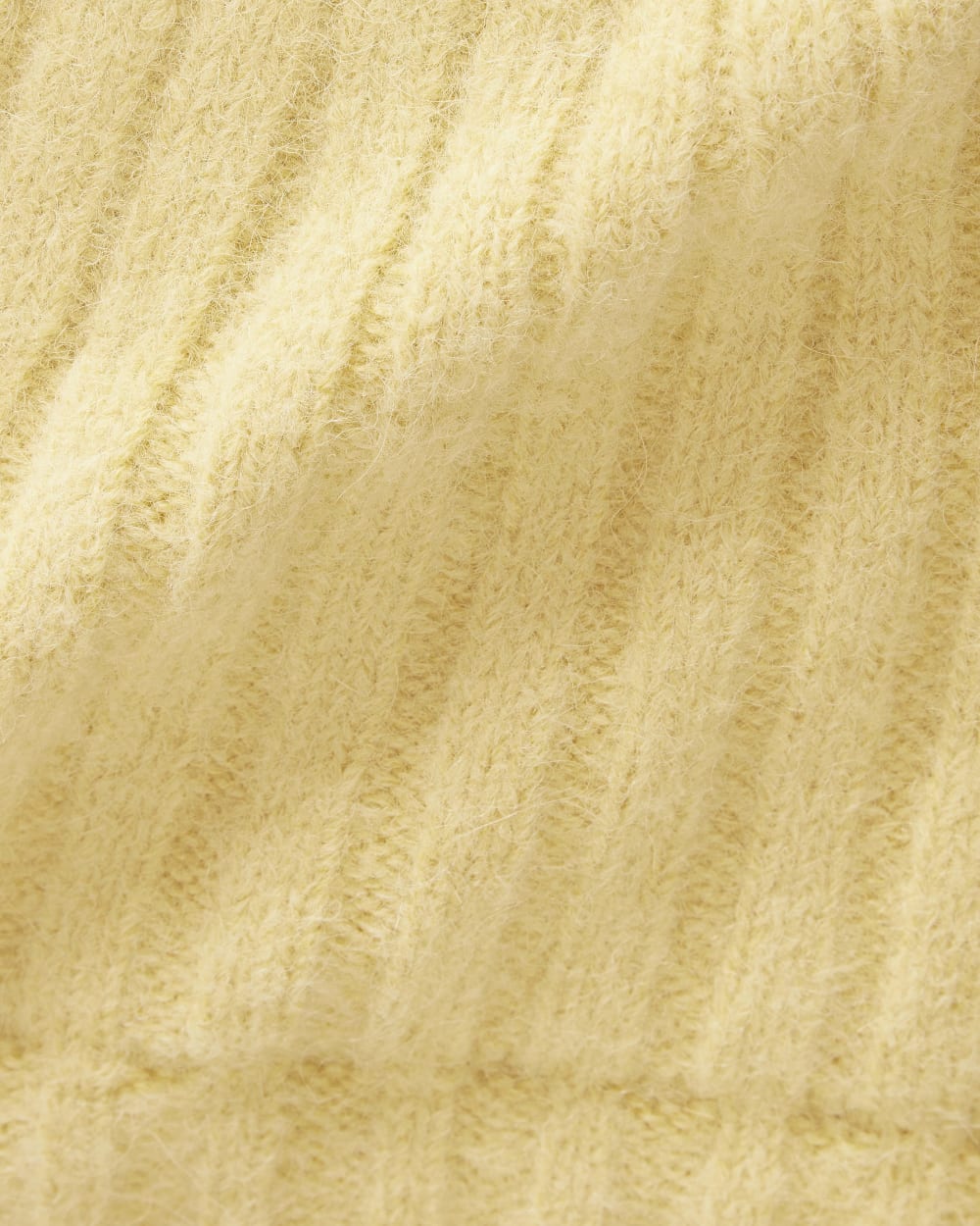 unisex-big-alpaca-beanie-raffia