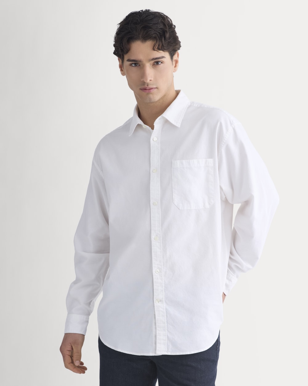 mens-lightweight-oversized-oxford-white | primary