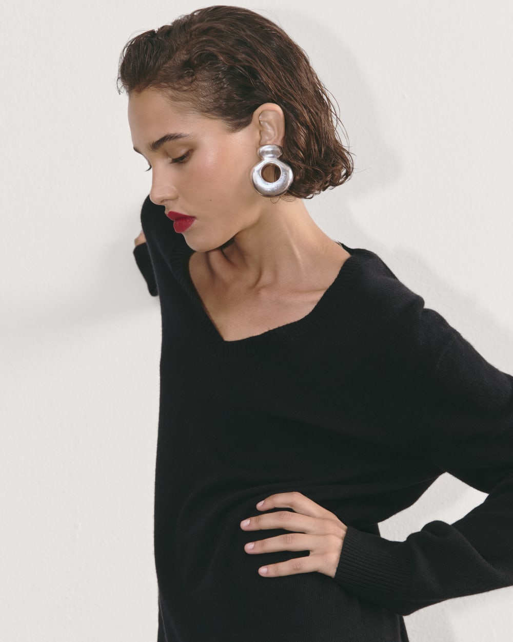 everlane cashmere v neck midi dress Everlane Try-On: The Cashmere V-Neck Midi Dress Fairly Curated