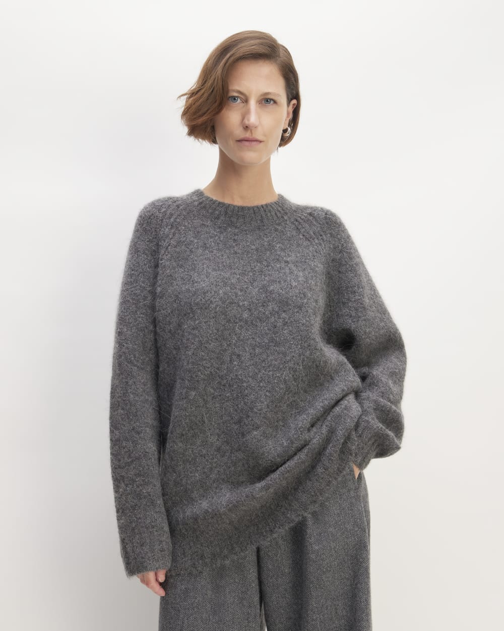womens-superfuzz-alpaca-crew-dark-charcoal | primary
