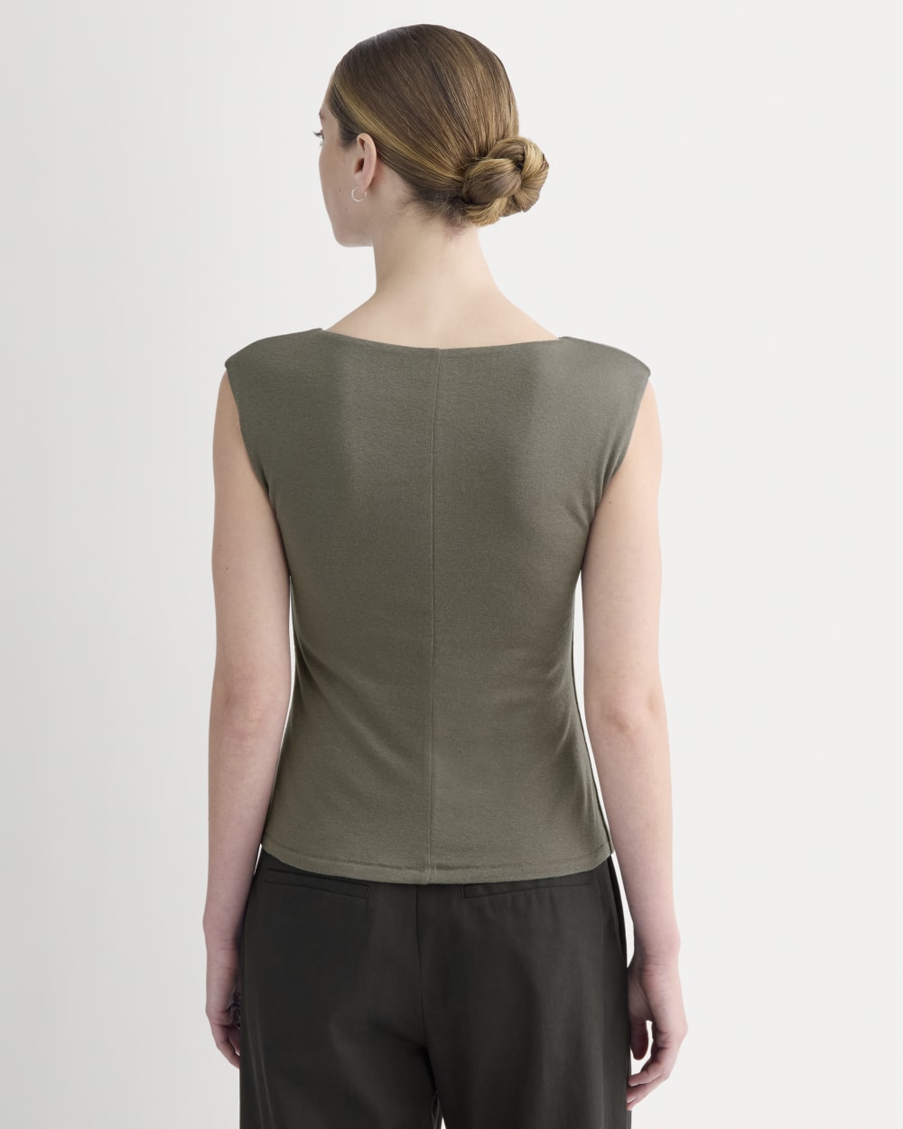 womens-sleeveless-button-up-butterluxe-taupe