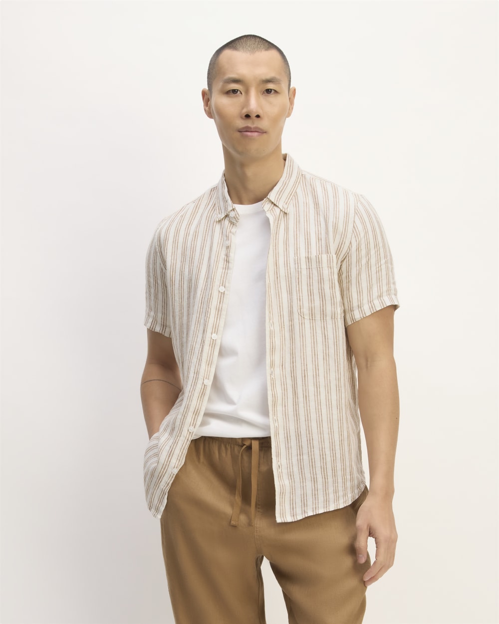The Classic Short-Sleeve Shirt in Linen