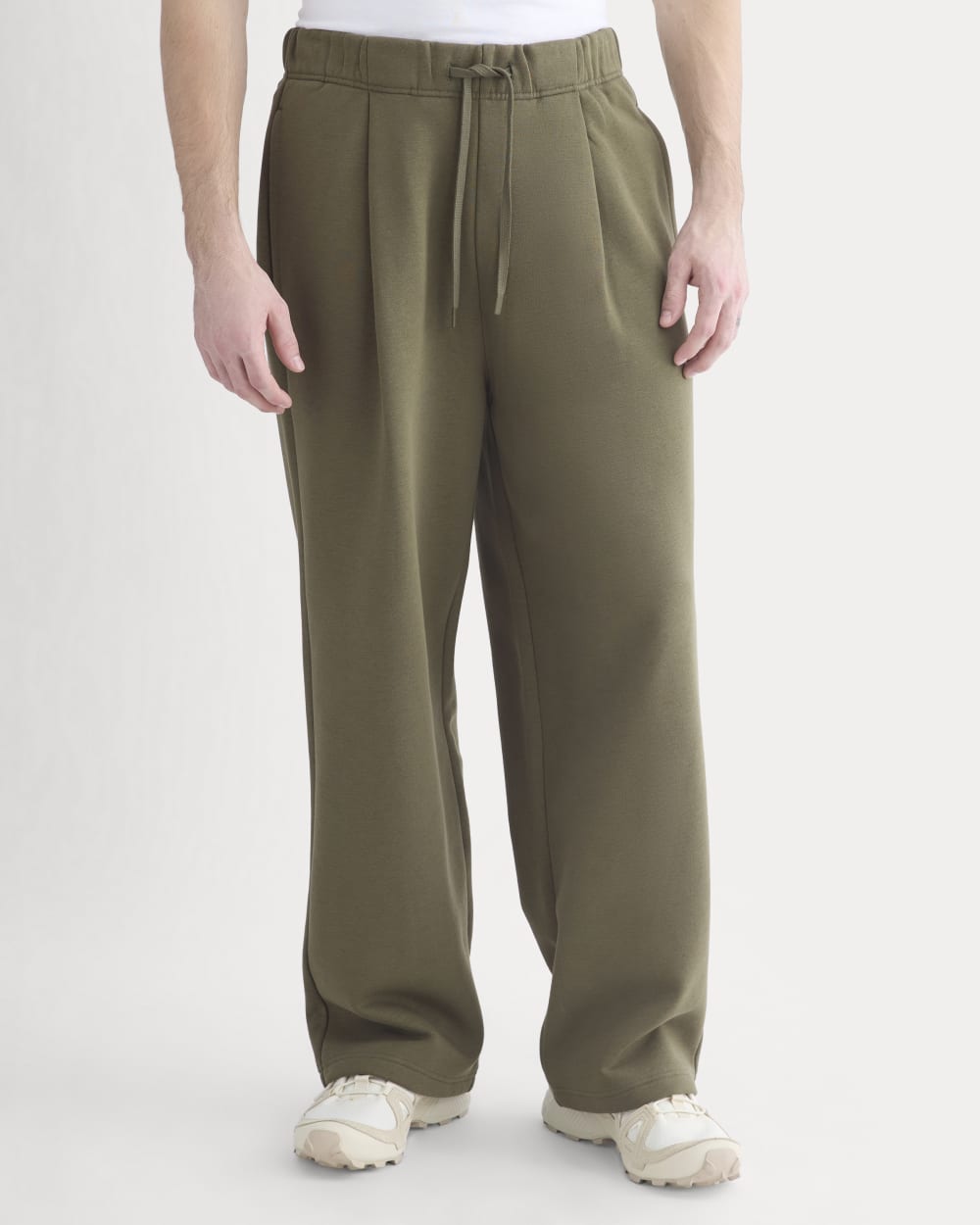 mens-luxe-fleece-pleated-sweatpant-olive-night