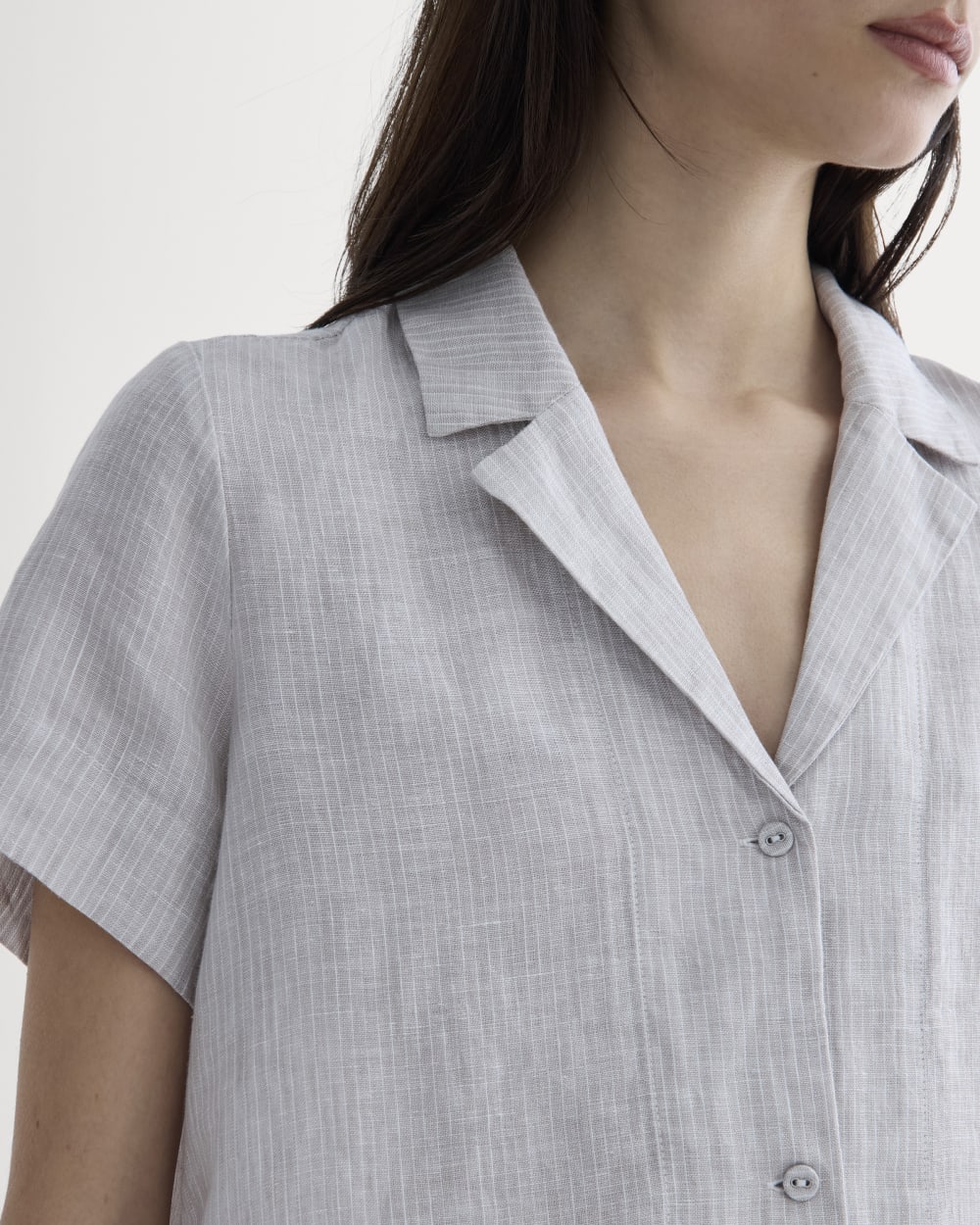 The Notch Shirt in Linen | Stone / White – Everlane
