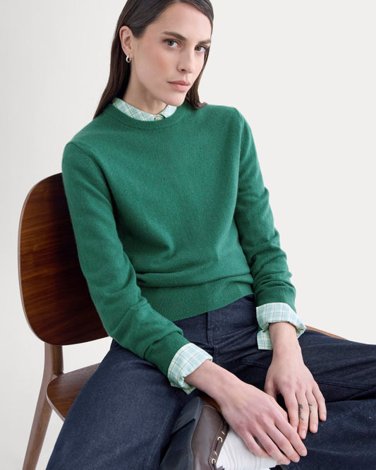 womens-cashmere-slim-crew-sweater-hunter-green | primary