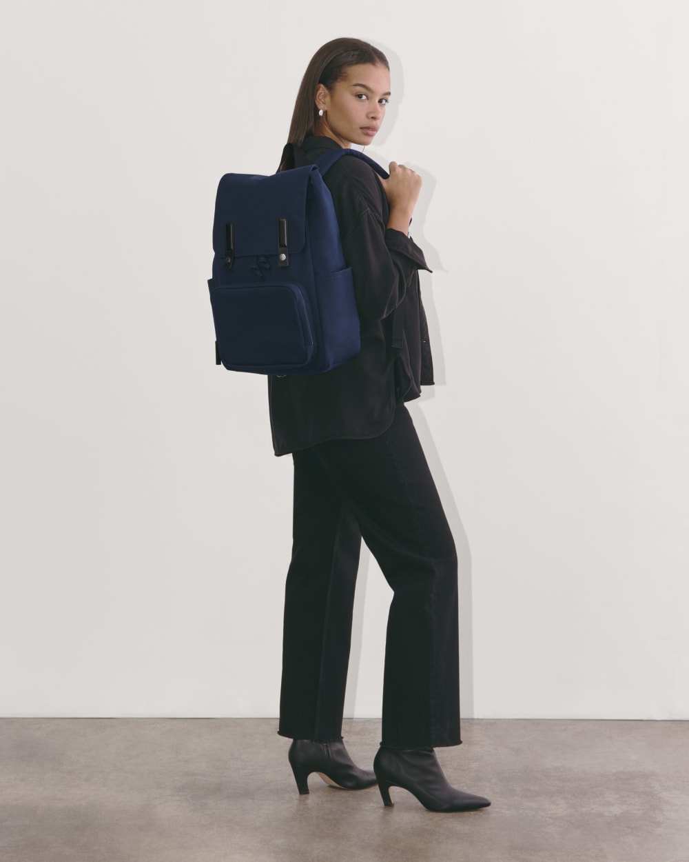 The Canvas Backpack | Navy – Everlane