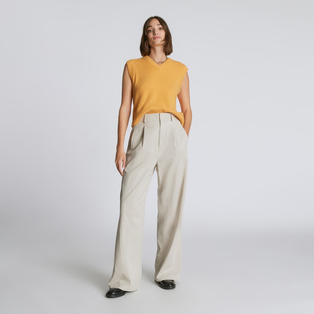 womens-recashmere-vest-kumquat