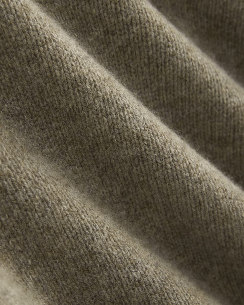 womens-v-neck-sweater-extrafine-merino-heather-soft-taupe