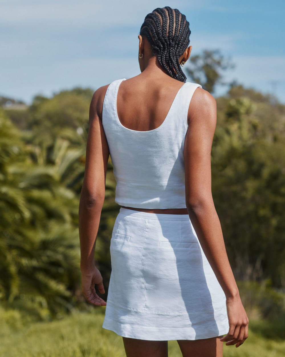 The Mini Skirt in Stretch Linen | White – Everlane