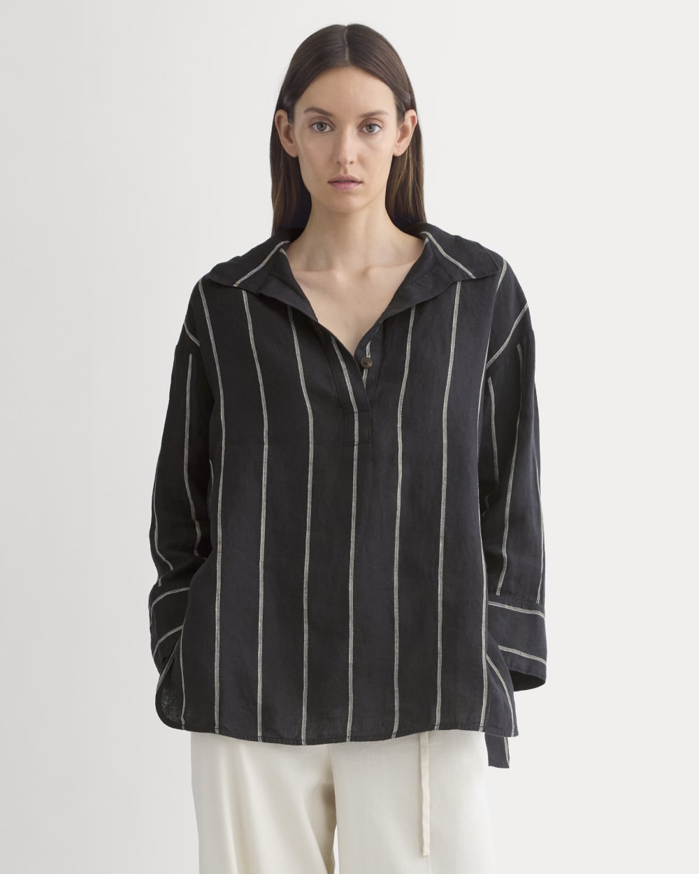 womens-popover-shirt-in-linen-black | primary