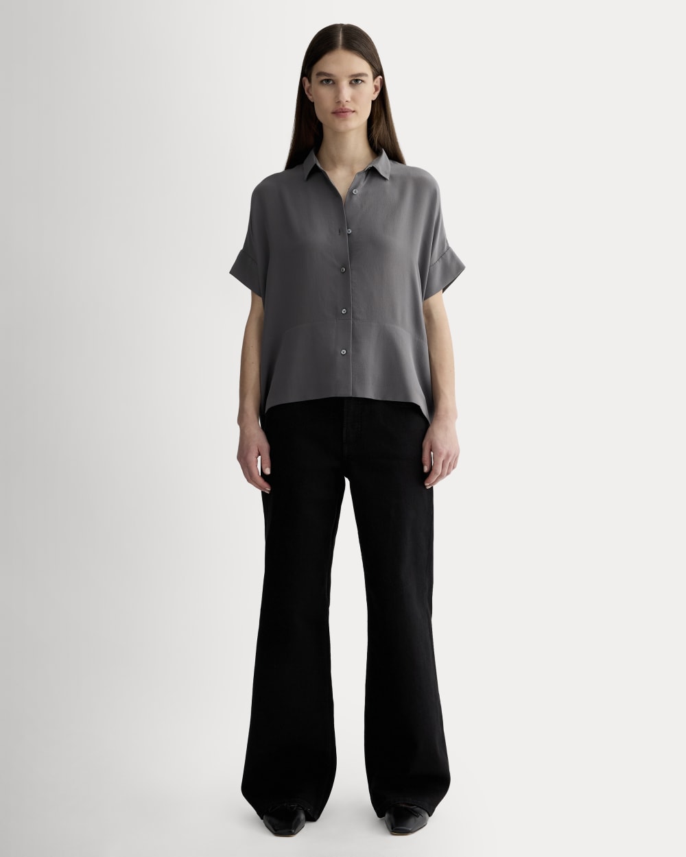 The Boxy Shirt in Washable Silk | Graphite – Everlane
