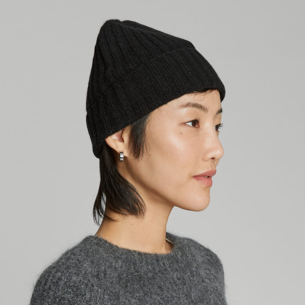 Everlane cashmere beanie black folded ribbed knit