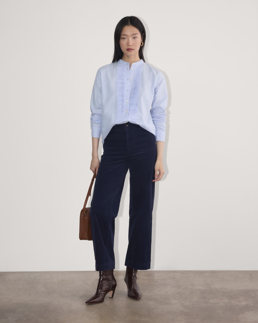 womens-tuxedo-shirt-in-silky-cotton-light-blue