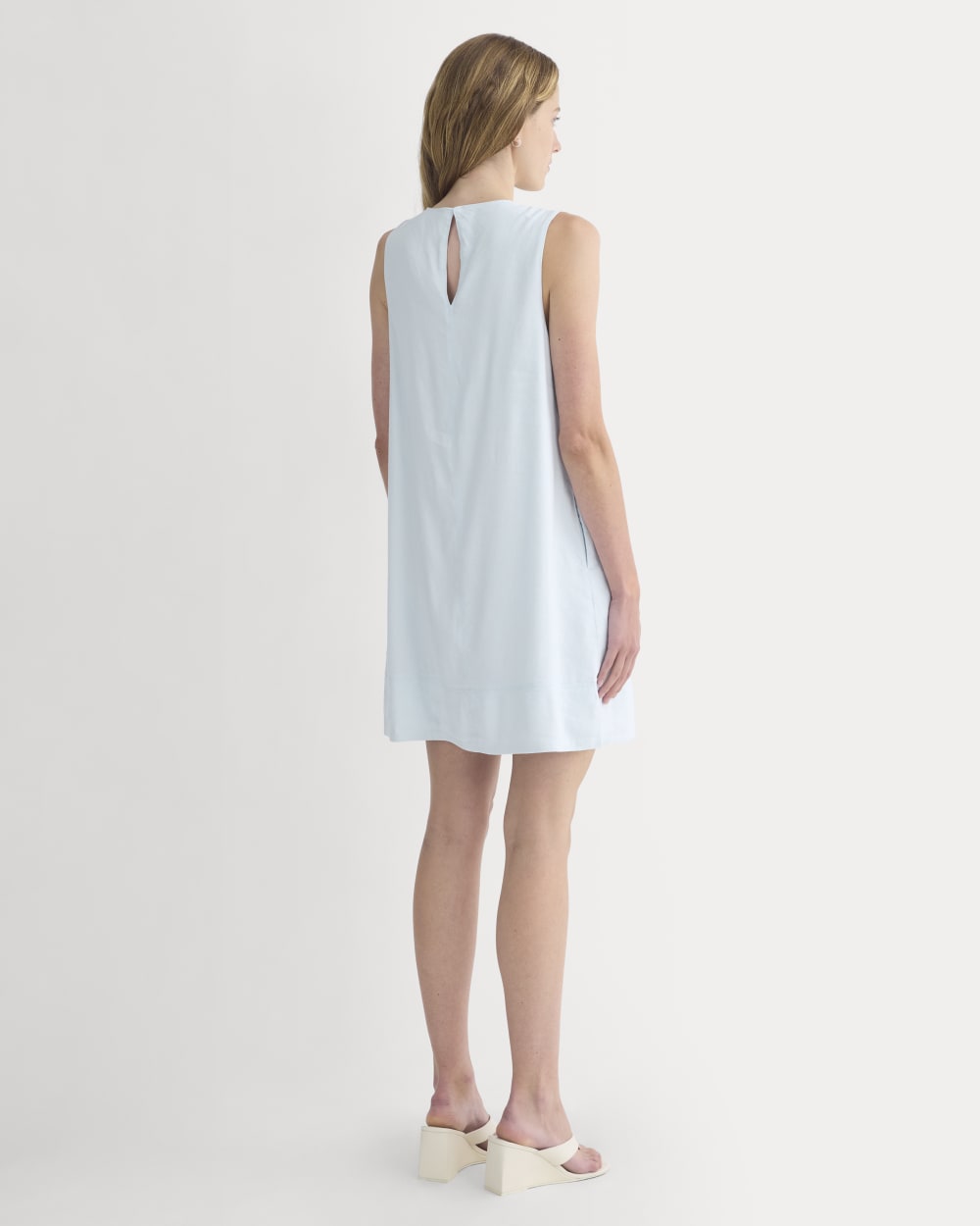 womens-shift-dress-in-stretch-linen-skywriting