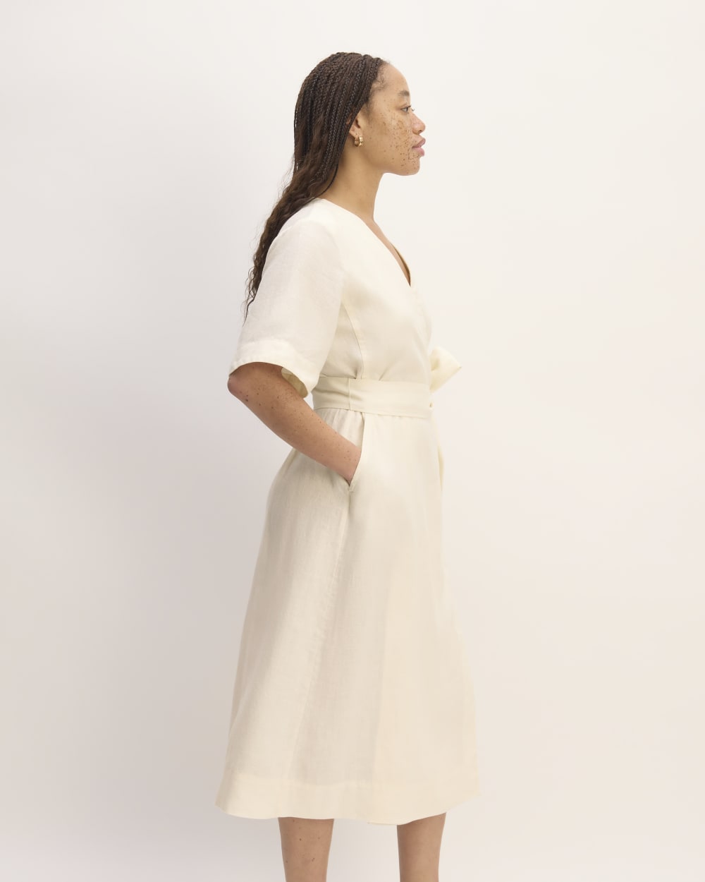 The Wrap Dress in Linen | Bone Everlane The Wrap Dress in Linen | Bone Everlane