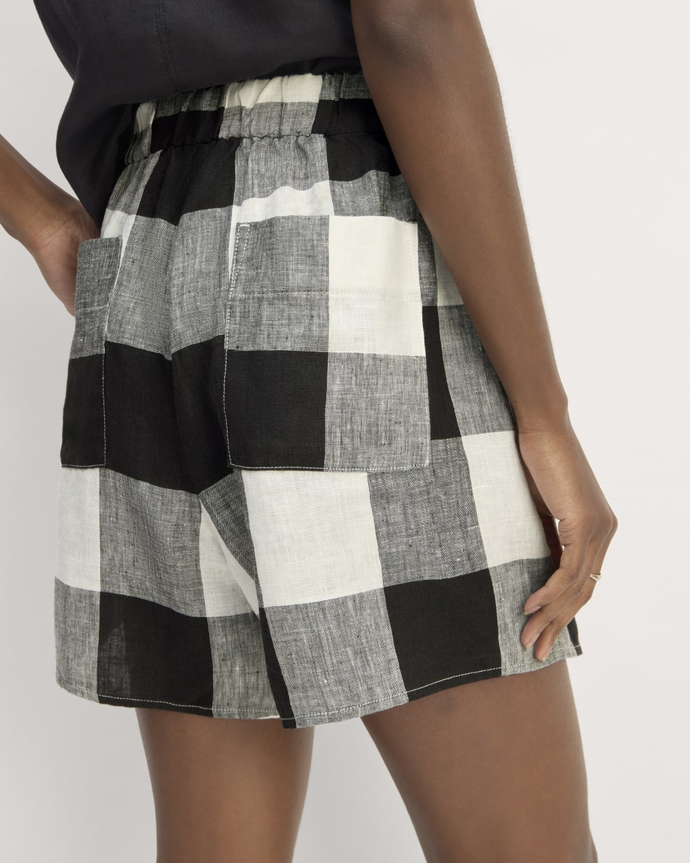 The Linen Easy Short | Bone / Black Check – Everlane