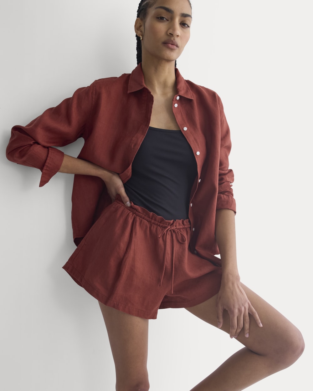 womens-flowy-short-in-linen-henna-red