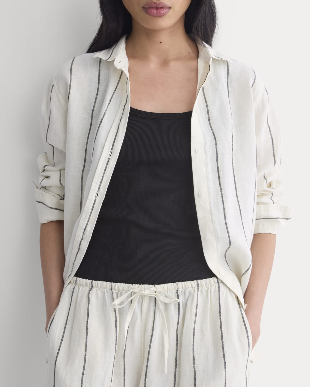 womens-drawstring-pant-in-linen-gardenia-meteorite-stripe