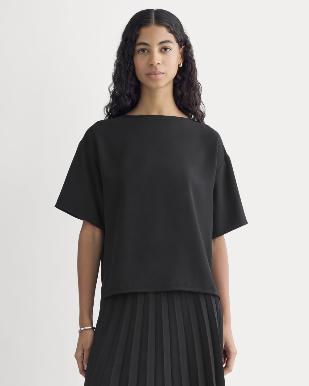 womens-drapey-crepe-top-black | primary